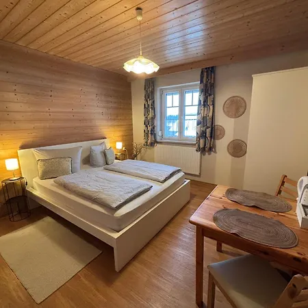 Elisa Guest house